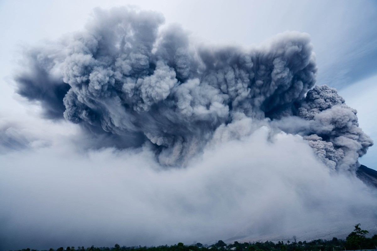 Trauma resolution through containment — holding emotional charge in awareness for lasting healing